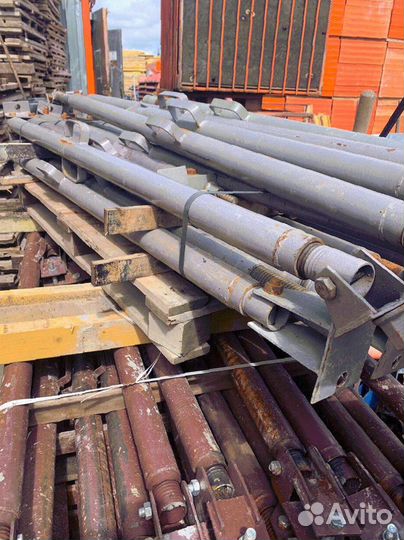 Подкосы для опалубки щитовой б/у