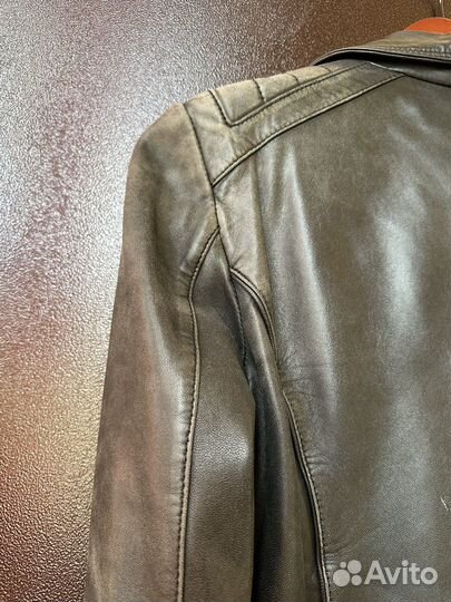 Куртка новая