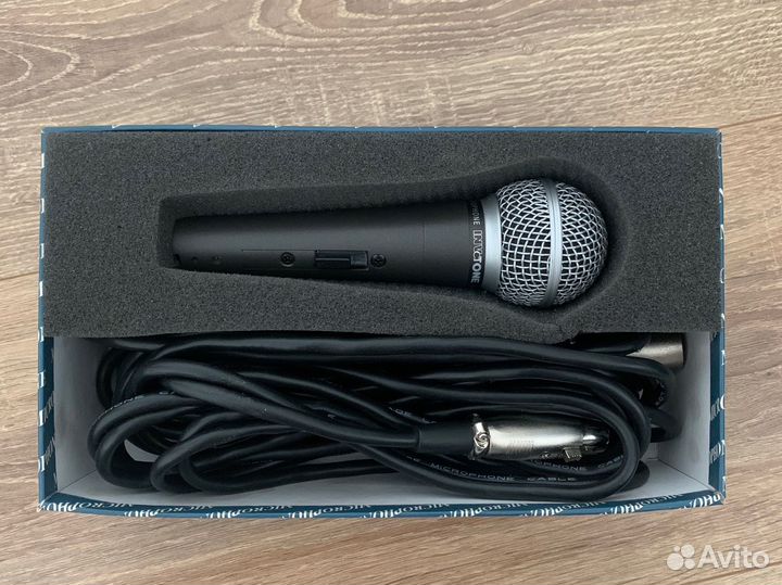 Вокальный микрофон
