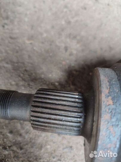 Полуось передняя левая