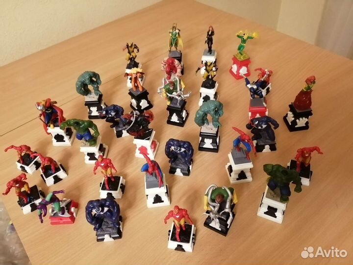 Фигурки героев Marvell