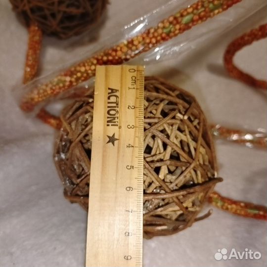 Декоративные шары и искусств. орхидея для декора