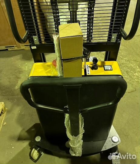 Штабелер гидравлический