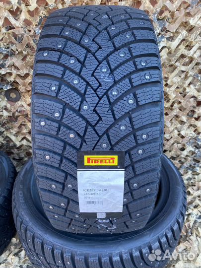 Pirelli Ice Zero 2 225/45 R18 и 245/40 R18 95H