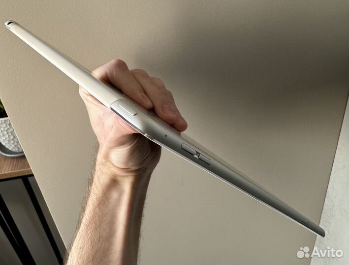 iPad air 2 128gb wi-fi + cellular