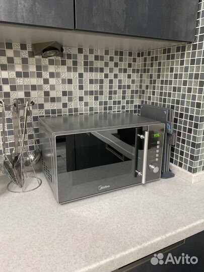 Микроволновая печь Midea