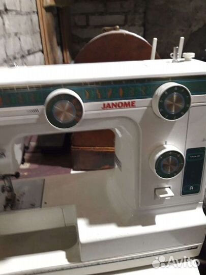 Ремонт швейных машин и оверлоков на дому у заказчи