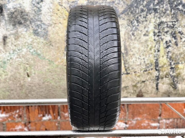 Bridgestone Blizzak LM-001 225/50 R17