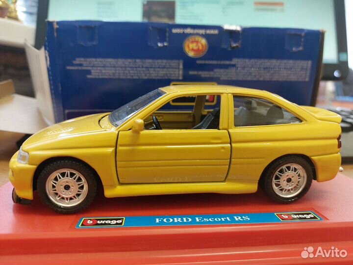 Коллекционная модель Ford Escort RS 1:24