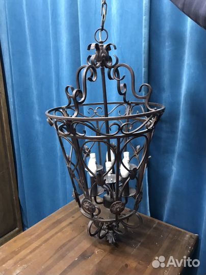 Люстра кованая для кафе