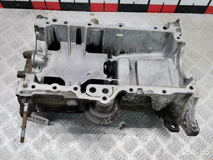 Поддон двигателя Toyota Corolla 9