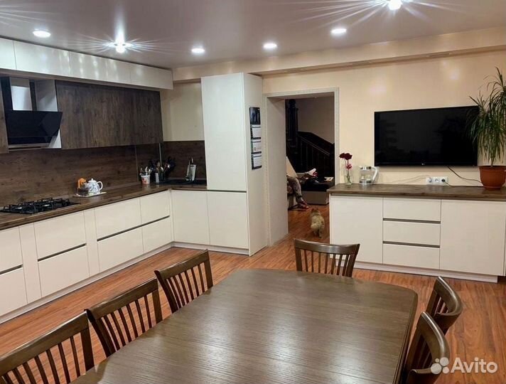 Кухонные гарнитуры на заказ