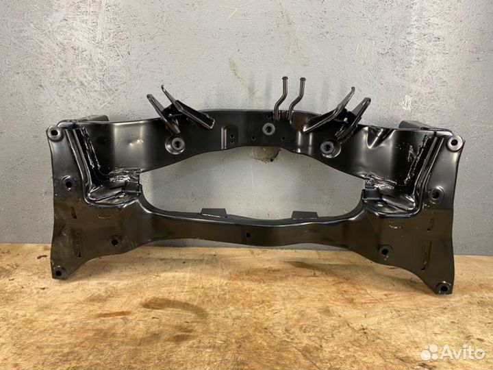 Балка задняя Mitsubishi Outlander 1 подрамник