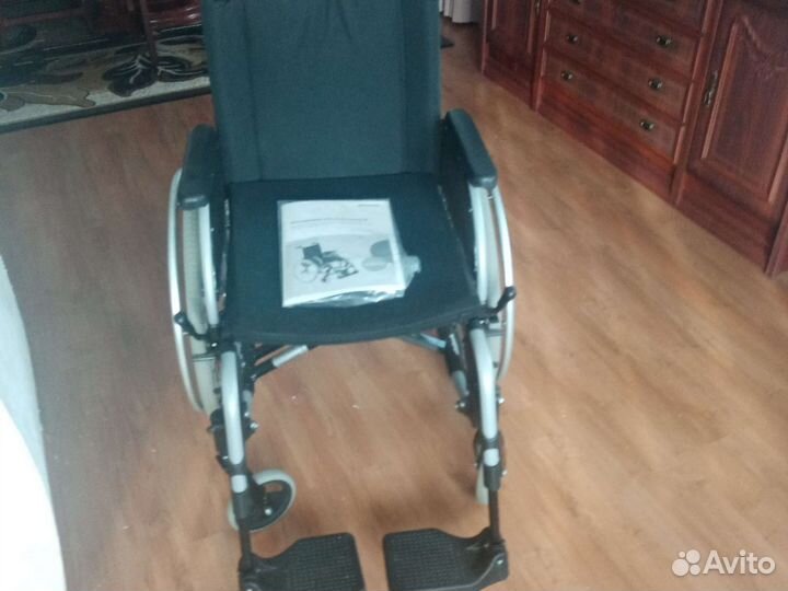 Инвалидная коляска