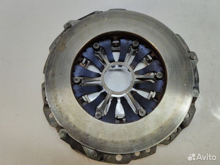 Корзина сцепления Opel Astra H Z16XE 2004