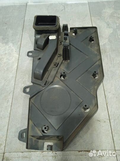 Накладка на торпедо Peugeot Partner B9 5FS 2012