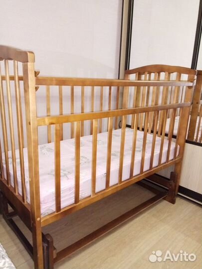 Кроватка маятник+ матрас