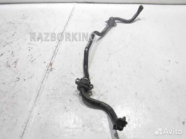 Стабилизатор передний