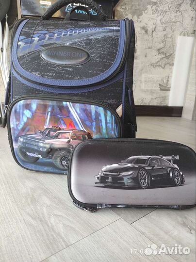 Портфель с пиналом