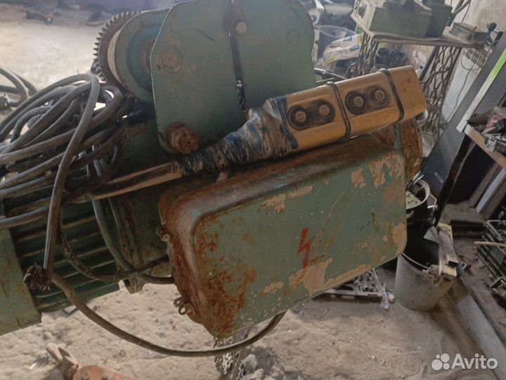 Тельфер болгарский бу 1тонна