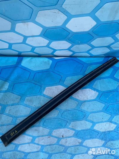 Накладка порога (внутренняя) 4F0853373E