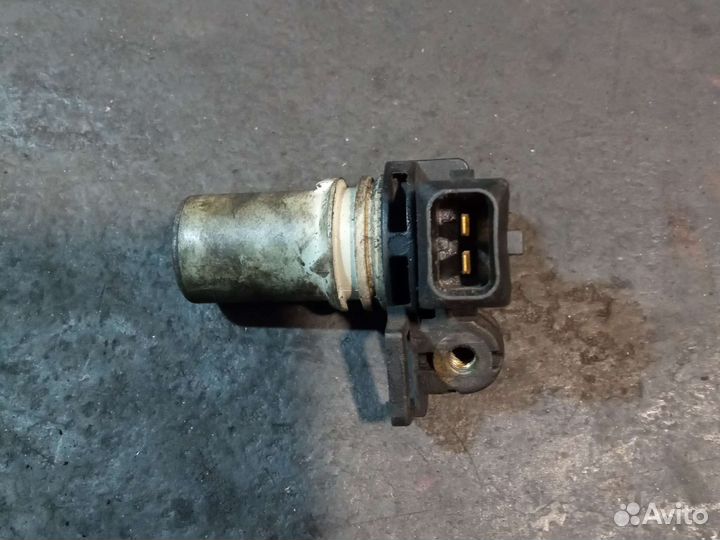 Датчик коленвала ford focus 2 1.8 tdci.6C315AE