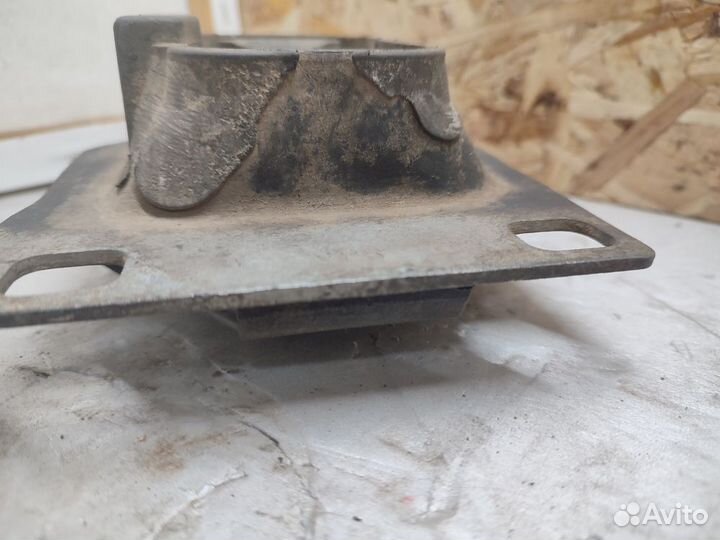 Опора кпп Ford Focus 1