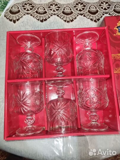 Хрустальные бокалы