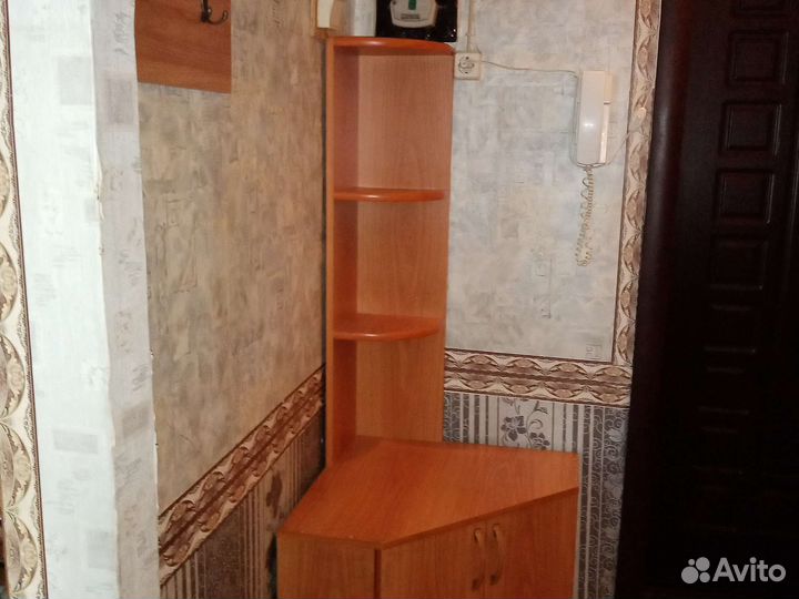 Тумба угловая