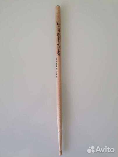 Барабанная палочка, с Автографом вокалиста