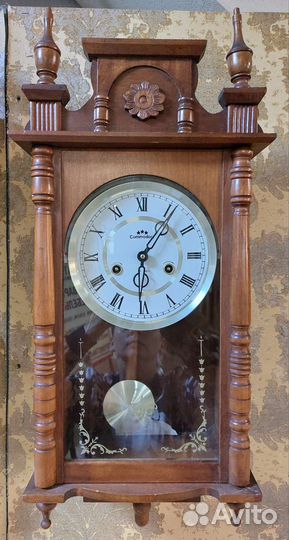 Старинные настенные часы