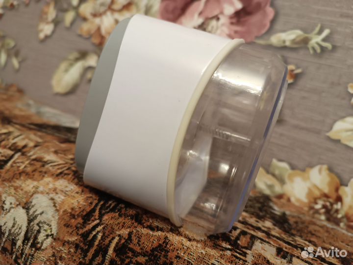 Дозатор жидкого моющего средства для кухни