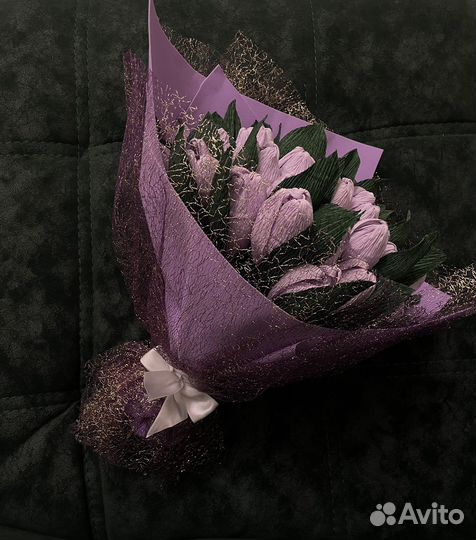 Букет из конфет. 49 тюльпанов