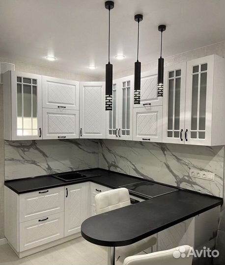 Кухонный гарнитур с барной стойкой