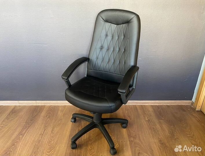 Офисное кресло новое