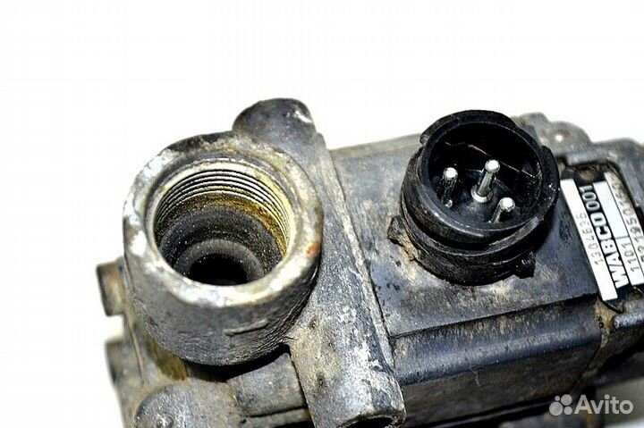 Клапан ABS, передний мост, левый DAF XF95 (01.02-1