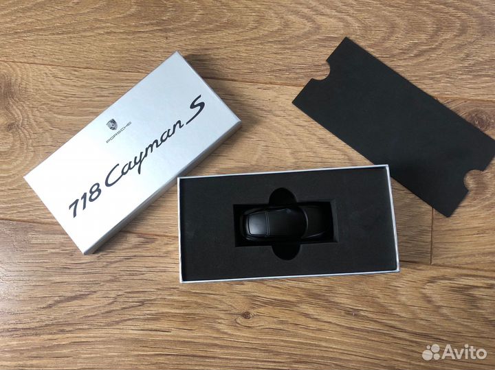 Сувенир Porsche 718 Cayman S металл