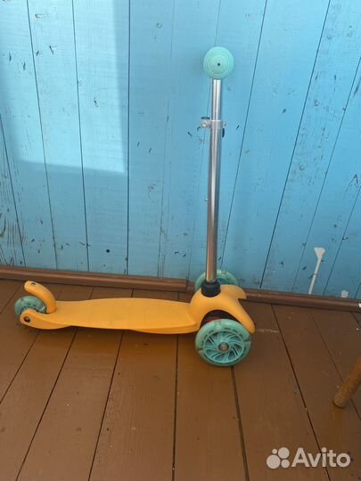 Самокат детский трехколесный новый