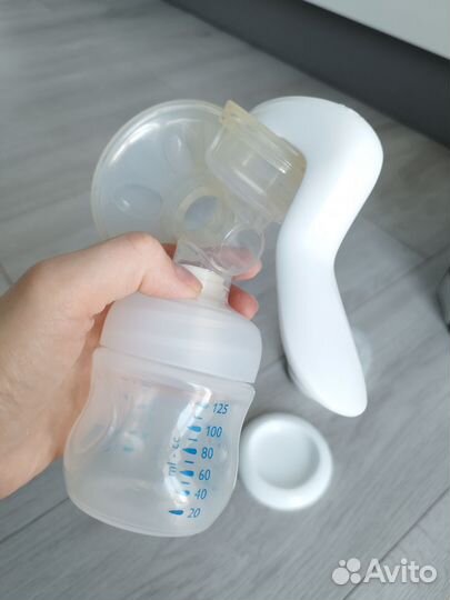 Молокоотсос Avent ручной