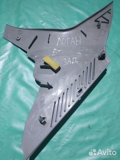 Пластик салона Renault Logan