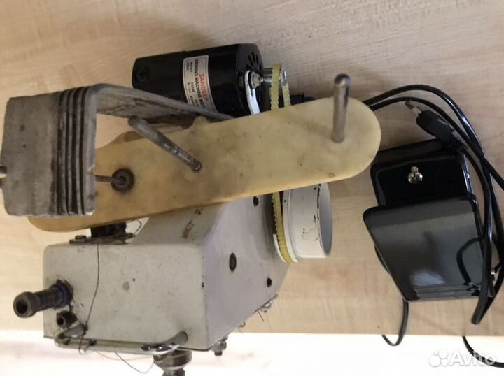 Оверлок «Yamata FN2-D» бытовой, рабочий