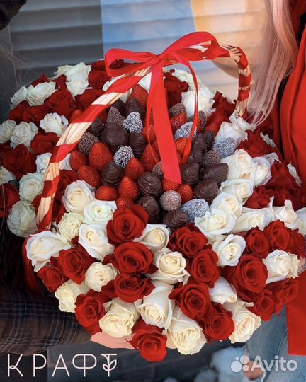 Премиум букеты из клубники в шоколаде
