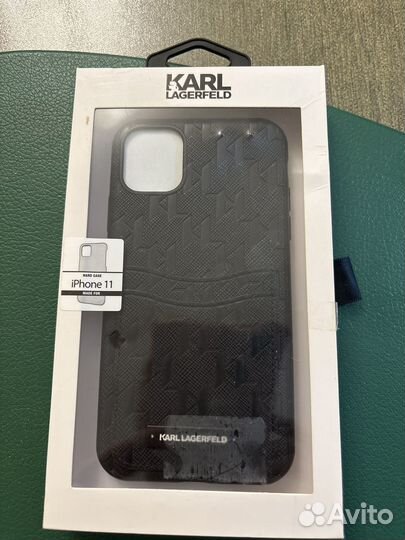 Чехол на iPhone 11