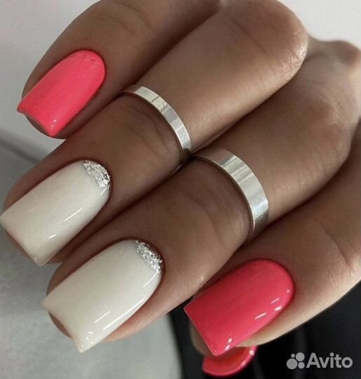 Маникюр и педикюр