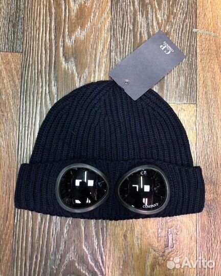 Мужская шапка cp company