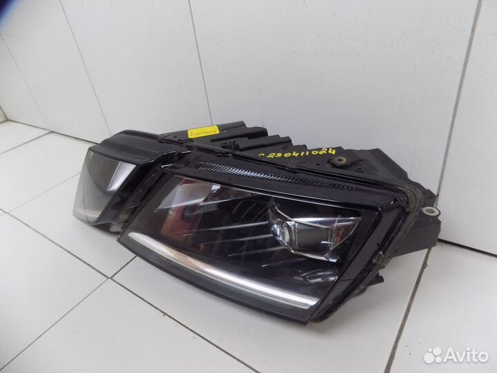 Фара левая Skoda Octavia
