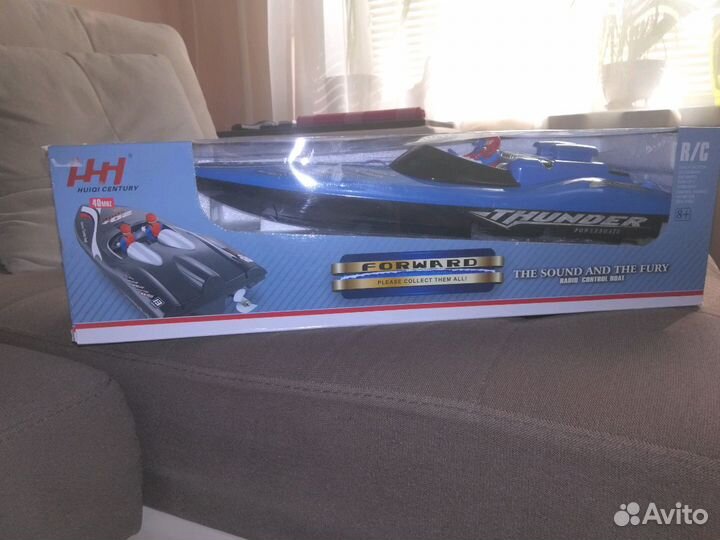 Продам куклы, катер,конструктор