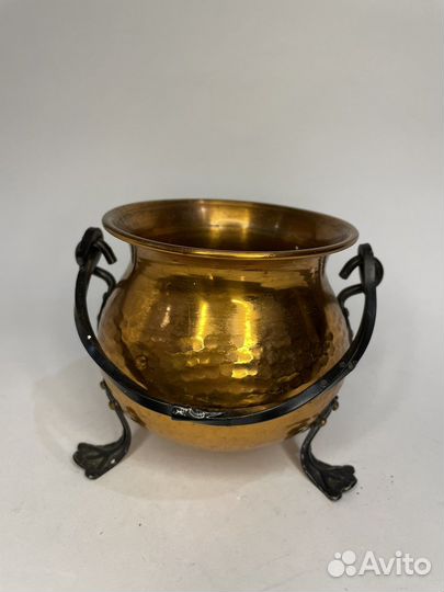 Кашпо маленькое с ручкой