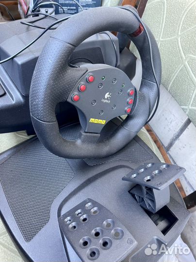 Руль logitech momo racing