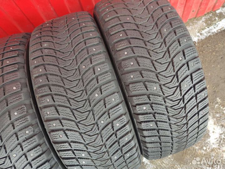 Michelin X-Ice North 3 215/55 R17 98T
